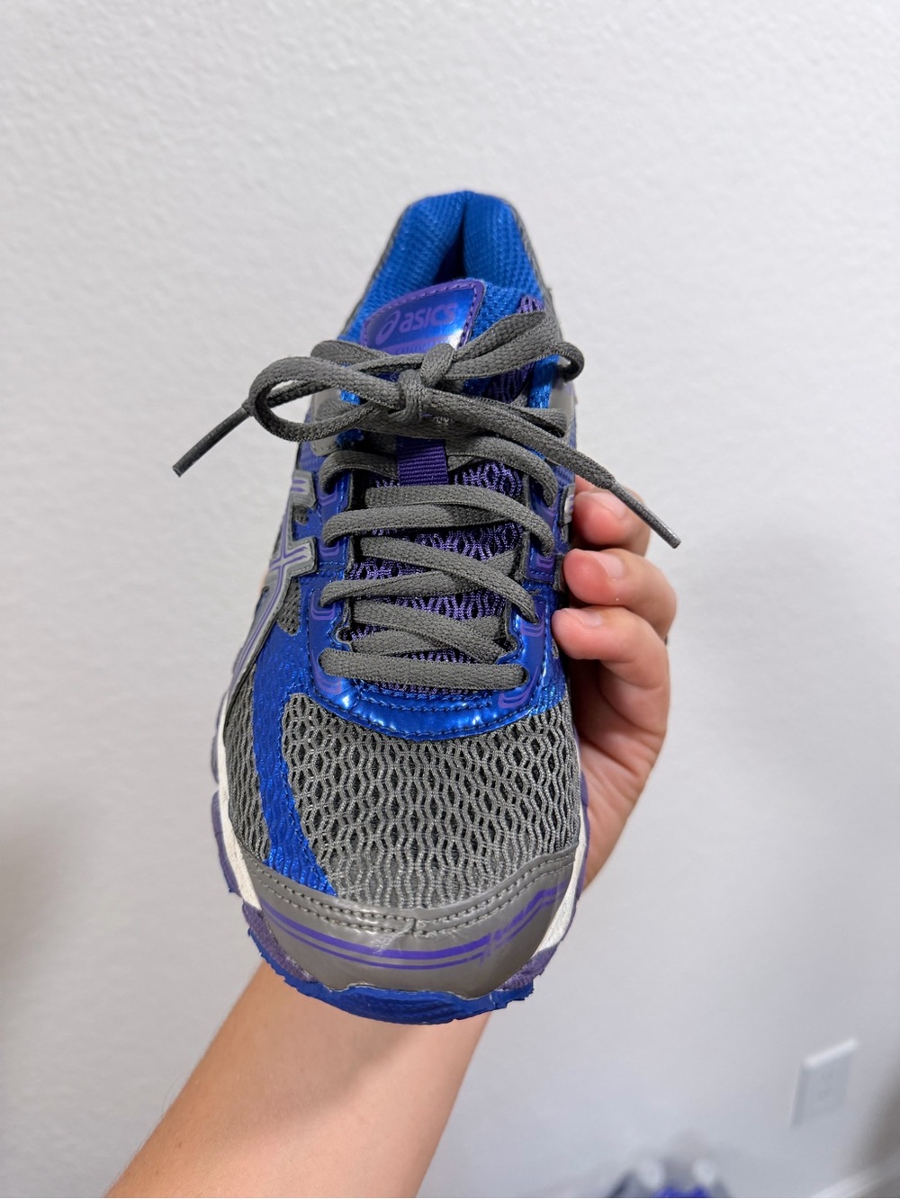 ASICS comulus running shoes - Picture 3 of 9